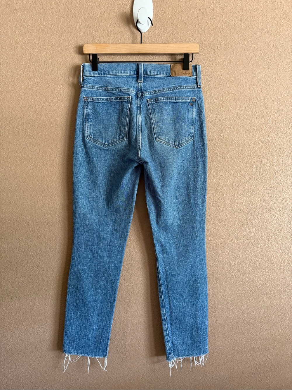 Madewell The Mid-Rise Perfect Vintage Distressed Jeans Size 25 - Picture 6 of 12